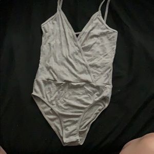 Grey keyhole back bodysuit